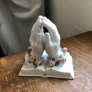 Vintage Russ Berrie and Co. Porcelain Praying Hands!